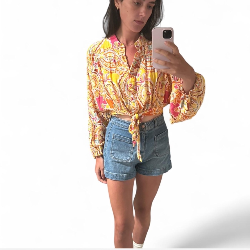 Vibrant Paisley Women's crop top